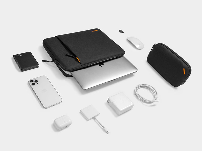 Tình trạng phụ kiện khi mua bán MacBook
