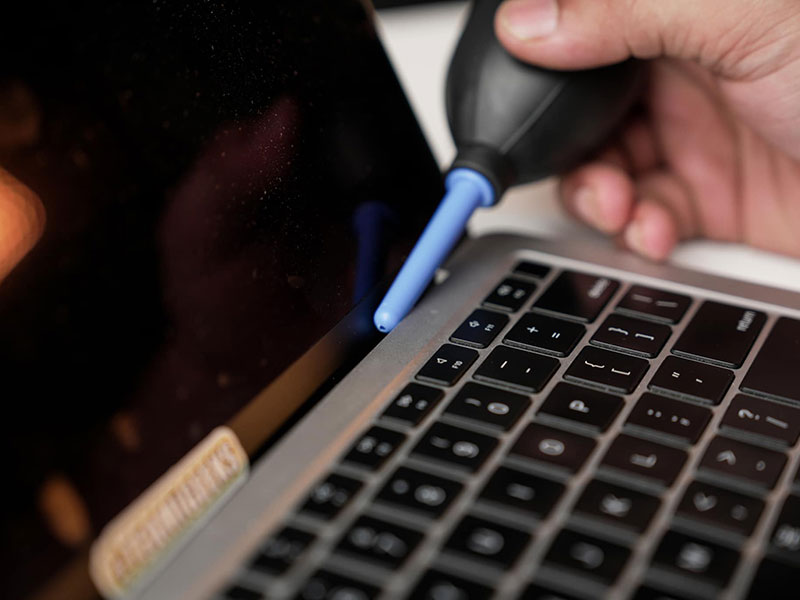 Tối ưu hiệu suất và kéo dài tuổi thọ MacBook
